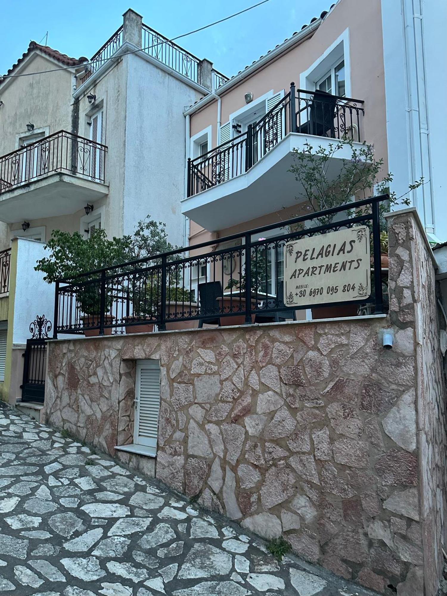 Pelagias Apartments Agia Efimia Exteriör bild